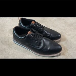 Size 7 barely worn men’s dress shoes